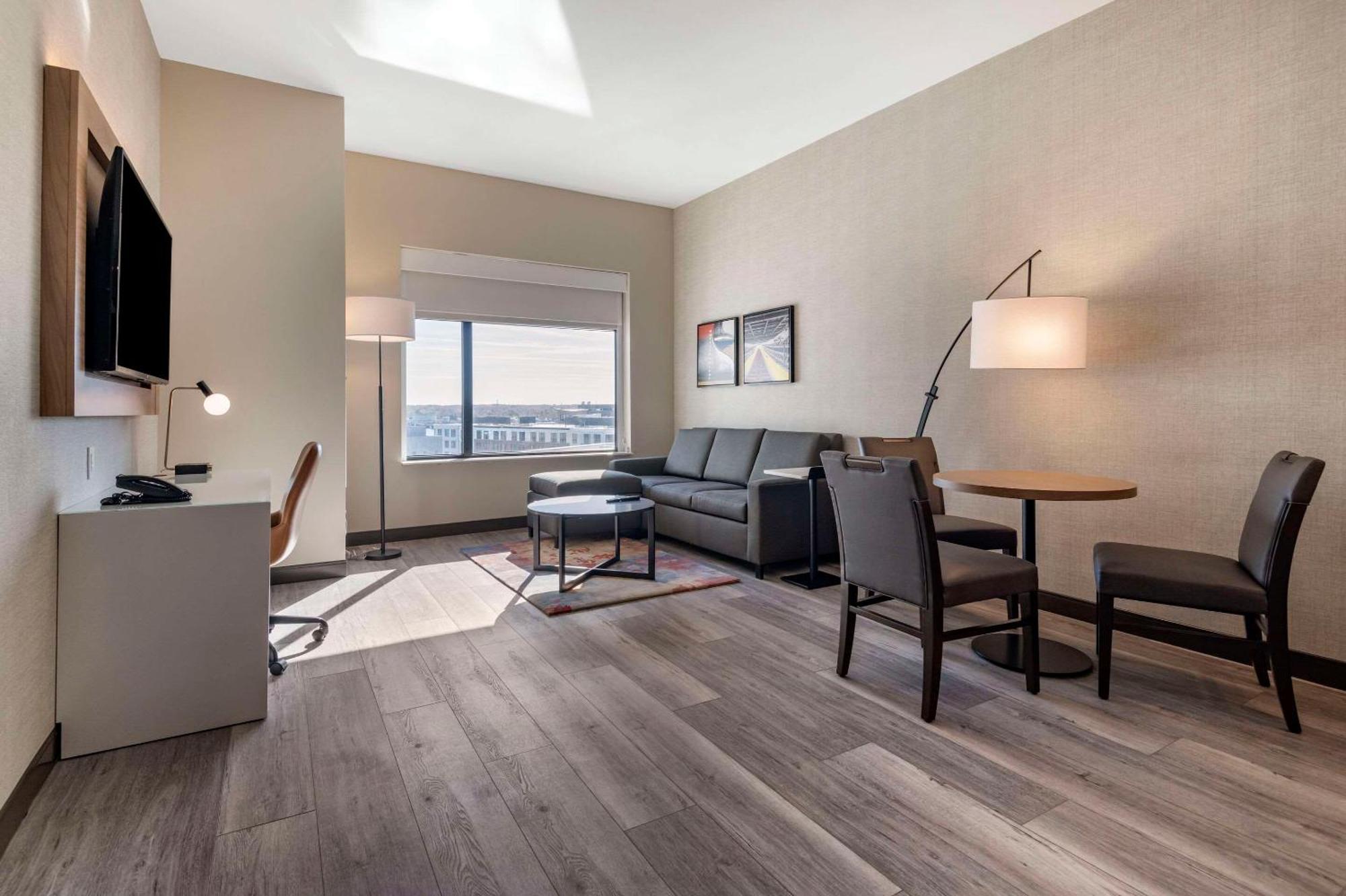 Cambria Hotel Portland Downtown Old Port מראה חיצוני תמונה